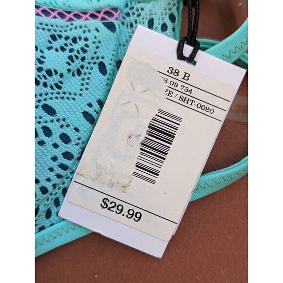 Shade & Shore Women's Bikini top NWT Size 38B - Picture 5 of 6